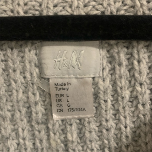 H&M Short Sleeve Cardigan - Picture 4 of 5